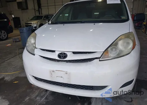 2007 Toyota Sienna Le z USA, uszkodzony, nr VIN 5TDZK23C37S043970